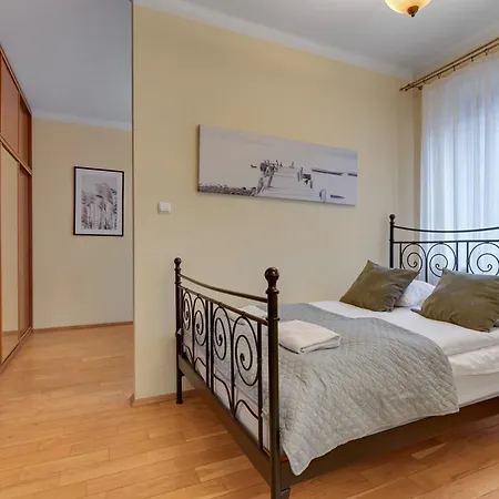 Center 4 - Jacuzzi By Grand Apartament Gdynia