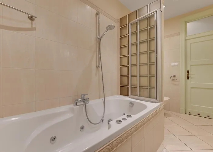 Center 4 - Jacuzzi By Grand Apartament Gdynia